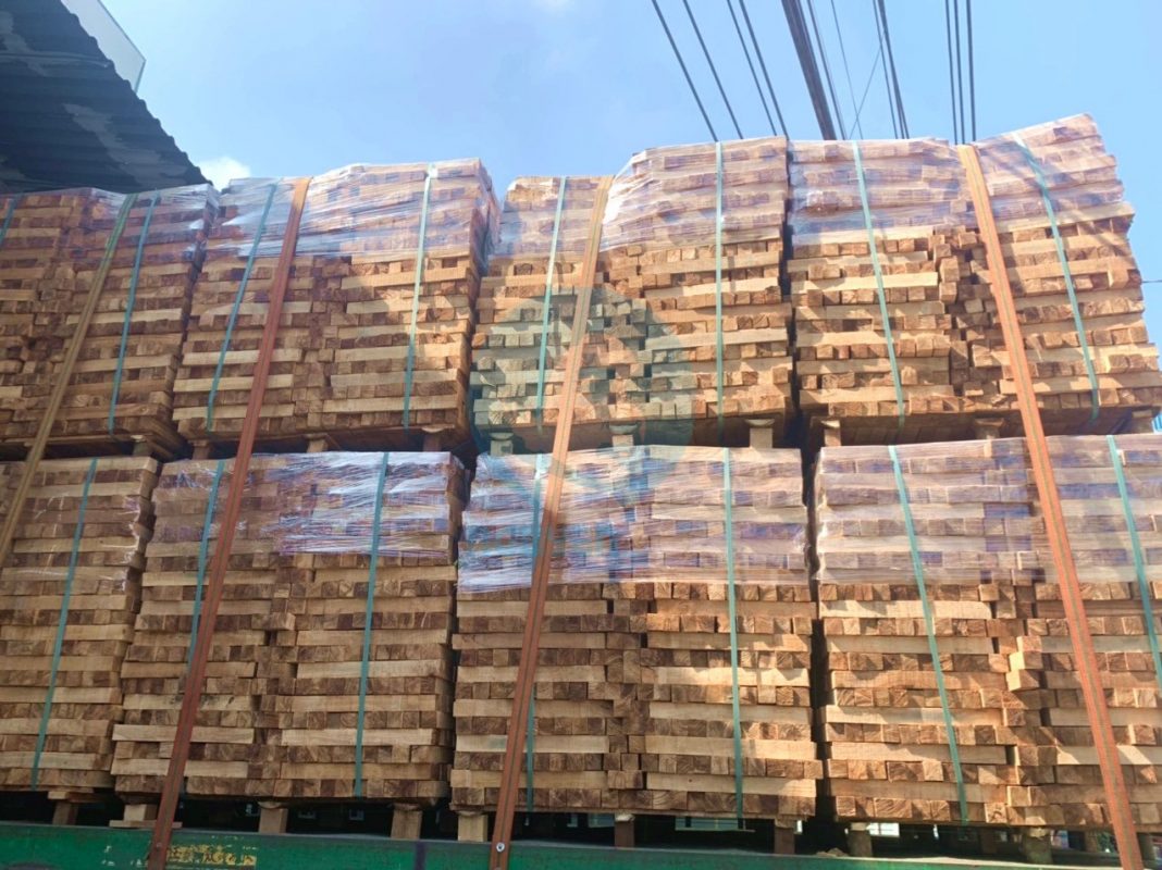Kho sản xuất phôi gỗ cao su của Nguyên Gỗ luôn sẵn sàng đáp ứng mọi nhu cầu của quý khách